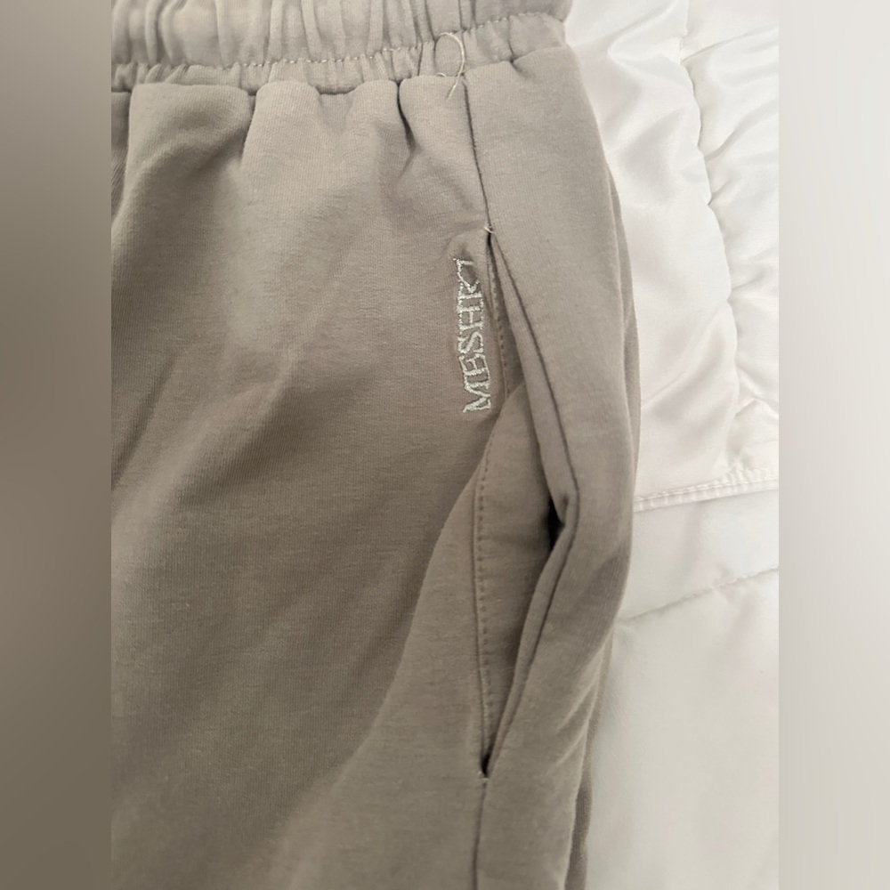 Meshki Olive Pants - Picture 2 of 5